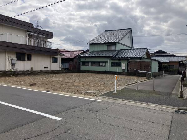 福井市福新町902番
